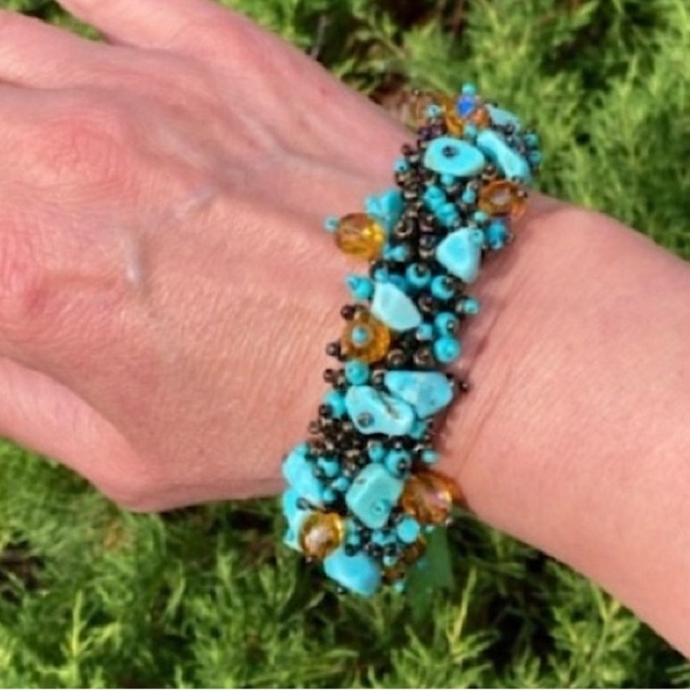 BRACELET 8” ARTISAN MADE Turquoise Blue Bronze Gold Beaded Magnetic Close